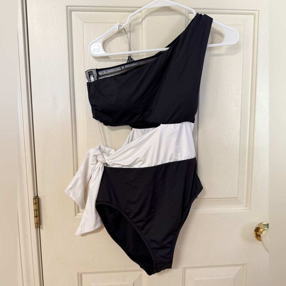 NWOT - Lauren Ralph Lauren Two-Tone Cutout One-Piece Size